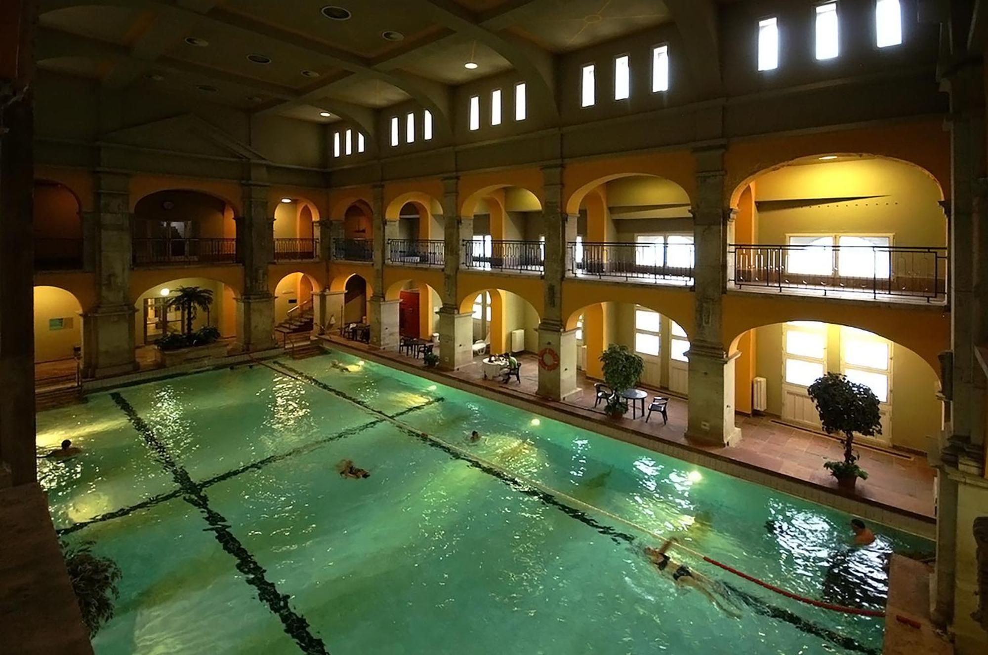 בודפשט Wellness Retreat With Sauna & Jacuzzi - 1 Min To Opera מראה חיצוני תמונה
